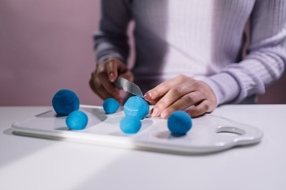 How to Make DIY Bath Bombs at Home